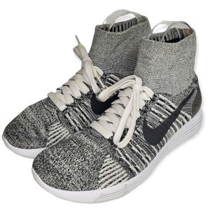 NIKE LunarEpic Flyknit High Top Running Sneaker
